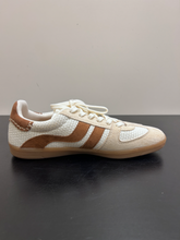 Load image into Gallery viewer, H & M Mens Athletic Shoes Mens 9