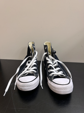 Load image into Gallery viewer, Converse Shoes Casual Shoes Womens 6.5
