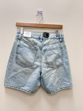 Load image into Gallery viewer, Ardene Shorts Size 1
