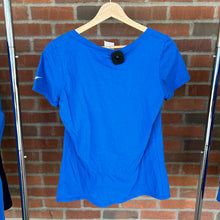 Load image into Gallery viewer, Nike Short Sleeve Top Size Small

