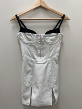 Load image into Gallery viewer, Edikted Dress Size Small
