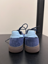 Load image into Gallery viewer, Adidas Casual Shoes Womens 7
