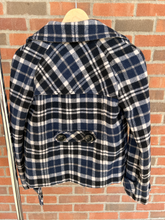 Load image into Gallery viewer, Aeropostale Heavy Outerwear Size Extra Small
