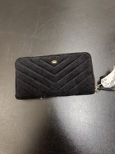 Load image into Gallery viewer, Juicy Wallet
