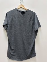 Load image into Gallery viewer, Alphalete Athletic Top Size Small
