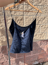 Load image into Gallery viewer, Elie Tahari Tank Top Size Large
