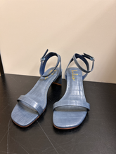 Load image into Gallery viewer, Lulus Casual Shoes Womens 6
