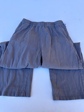 Load image into Gallery viewer, Brandy Melville Pants Size Small
