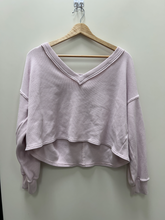 Load image into Gallery viewer, Gilley Hicks Long Sleeve Top Size Medium
