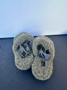 Uggs Sandals Womens 8