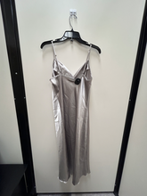Load image into Gallery viewer, Be Be Maxi Dress Size Large
