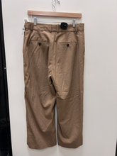 Load image into Gallery viewer, Babaton Pants Size 9/10 (30)
