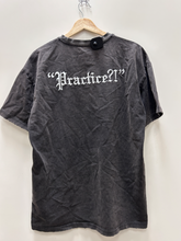 Load image into Gallery viewer, T-shirt Size Medium
