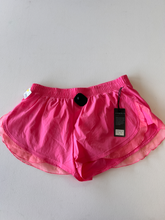 Load image into Gallery viewer, Athletic Shorts Size Large
