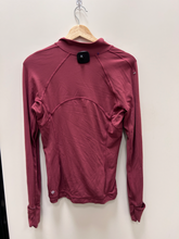 Load image into Gallery viewer, Lululemon Athletic Top Size Medium
