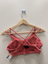 Load image into Gallery viewer, Sports Bra Size Medium
