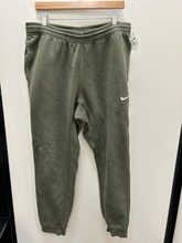 Load image into Gallery viewer, Nike Athletic Pants Size Extra Large
