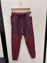 Load image into Gallery viewer, Nike Athletic Pants Size Medium

