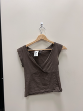 Load image into Gallery viewer, Brandy Melville Short Sleeve Top Size Small
