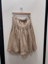 Load image into Gallery viewer, Club Monaco Long Skirt Size Large
