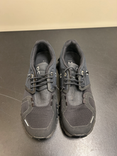 Load image into Gallery viewer, On Cloud Womens Athletic Shoes Womens 7
