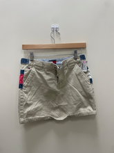Load image into Gallery viewer, Tommy Hilfiger Short Skirt Size 3/4
