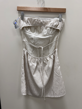 Load image into Gallery viewer, Princess Polly Dress Size Small
