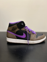 Load image into Gallery viewer, Jordan Mens Athletic Shoes Mens 10.5
