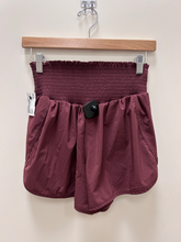 Load image into Gallery viewer, Aerie Athletic Shorts Size Medium
