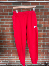 Load image into Gallery viewer, Nike Pants Size Small
