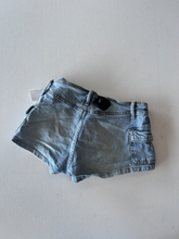 Load image into Gallery viewer, Wild Fable Shorts Size 00
