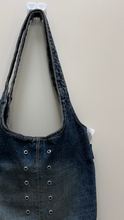 Load image into Gallery viewer, Purse
