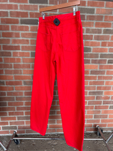 Load image into Gallery viewer, Zara Pants Size 5/6 (28)
