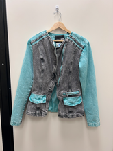 Load image into Gallery viewer, Fashion Nova Outerwear Size Large
