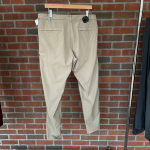 Lulu Lemon Athletic Pants Size Medium