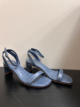 Load image into Gallery viewer, Lulus Casual Shoes Womens 6
