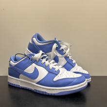 Load image into Gallery viewer, Nike Womens Athletic Shoes Womens 6
