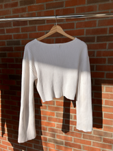 Load image into Gallery viewer, White Fox Long Sleeve Top Size Large
