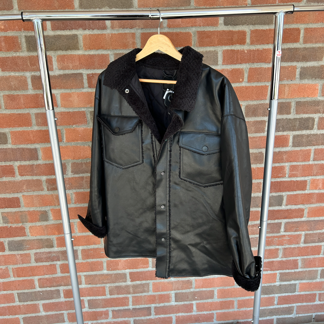 Forever 21 Outerwear Size Large