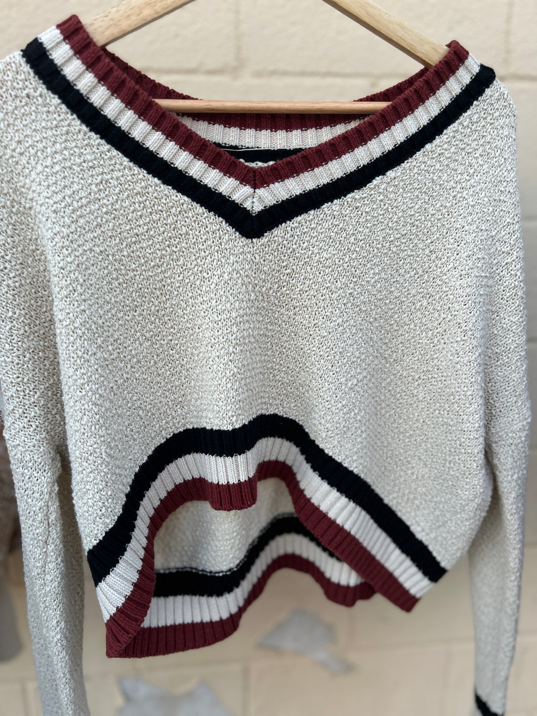 L.A. Hearts Sweater Size Small