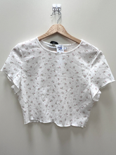 Load image into Gallery viewer, Princess Polly T-Shirt Size Medium
