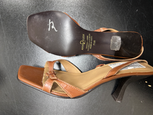 Load image into Gallery viewer, Anne Klein Dress Shoes Womens 7.5
