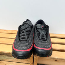 Load image into Gallery viewer, Nike Max Casual Shoes Mens 9
