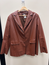 Load image into Gallery viewer, Shein Heavy Outerwear Size Small
