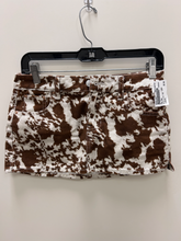 Load image into Gallery viewer, Pac Sun Short Skirt Size 0

