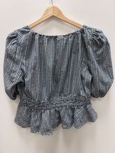Load image into Gallery viewer, Joie Short Sleeve Top Size Small
