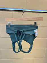 Load image into Gallery viewer, Old Navy Active Sports Bra Size Small

