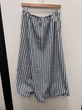 Load image into Gallery viewer, Long Skirt Size Large
