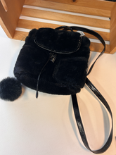 Load image into Gallery viewer, Steve Madden Purse
