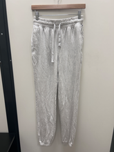 Load image into Gallery viewer, Pants Size Extra Small
